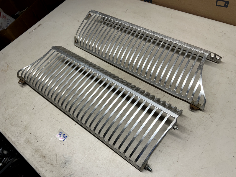 OEM 1962 Oldsmobile Cutlass F85 F-85 Front Grill 2 piece Grille 62 B39