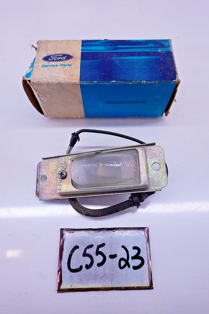 NOS 1969 FORD GALAXIE XL LTD LICENSE PLATE LAMP C9AZ-13550-A C55-23