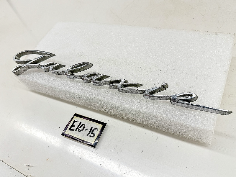 OEM 1959 FORD GALAXIE SCRIPT FENDER EMBLEM B9AB-6425622-A E10-15