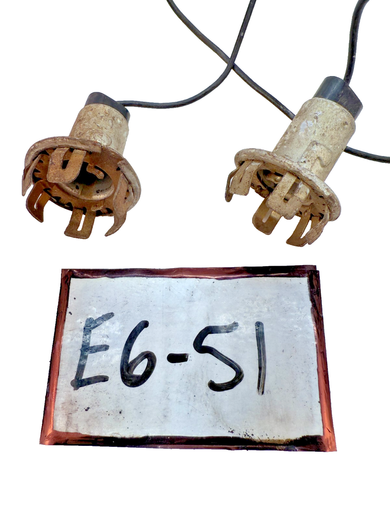 OEM 1960 CHEVY IMPALA PAIR LIGHT SOCKETS BRAKE LIGHT / TAIL LIGHT 5950187 E6-51
