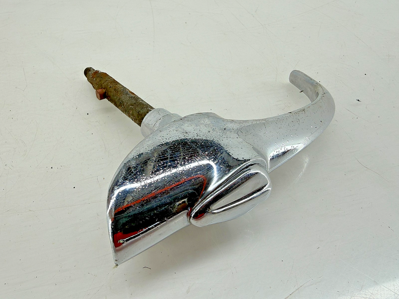 Vintage 1942 - 1946 1947 Chevrolet Aero Rear Trunk Handle Pontiac Chevy C34-49