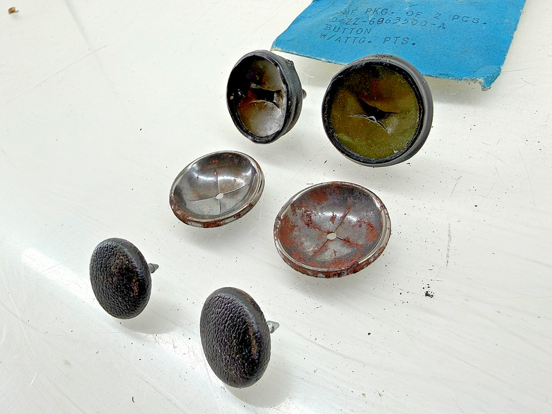 NOS 1974 - 1978 Ford Mustang Upholstery Button Pair Black D4AZ-6963500-A C67-149