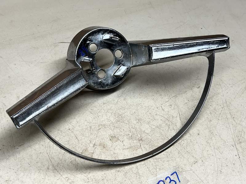 OEM 1965 1966 Chevy Impala Caprice Steering Wheel Horn Ring 3882985 65 66 B37-29