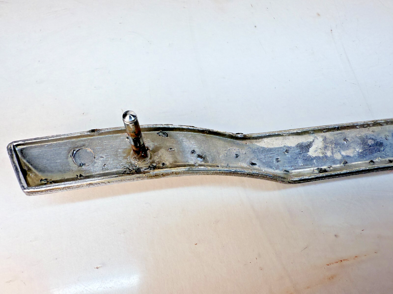 OEM 1973 - 1976 Ford Ranchero Belt Line Moulding RIGHT RH Trim Panel B32-328