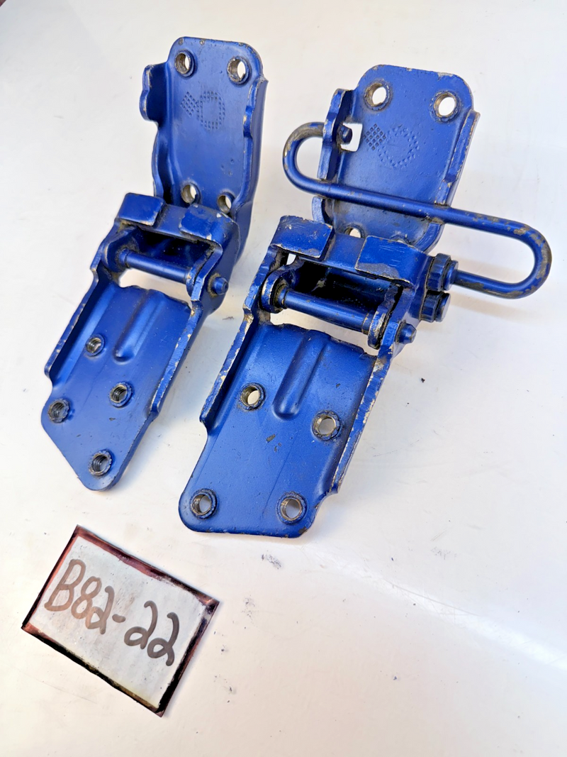 OEM GM 1968 - 1982 C3 Corvette RH Pair Door Hinges Passenger Side 1969 B82-22