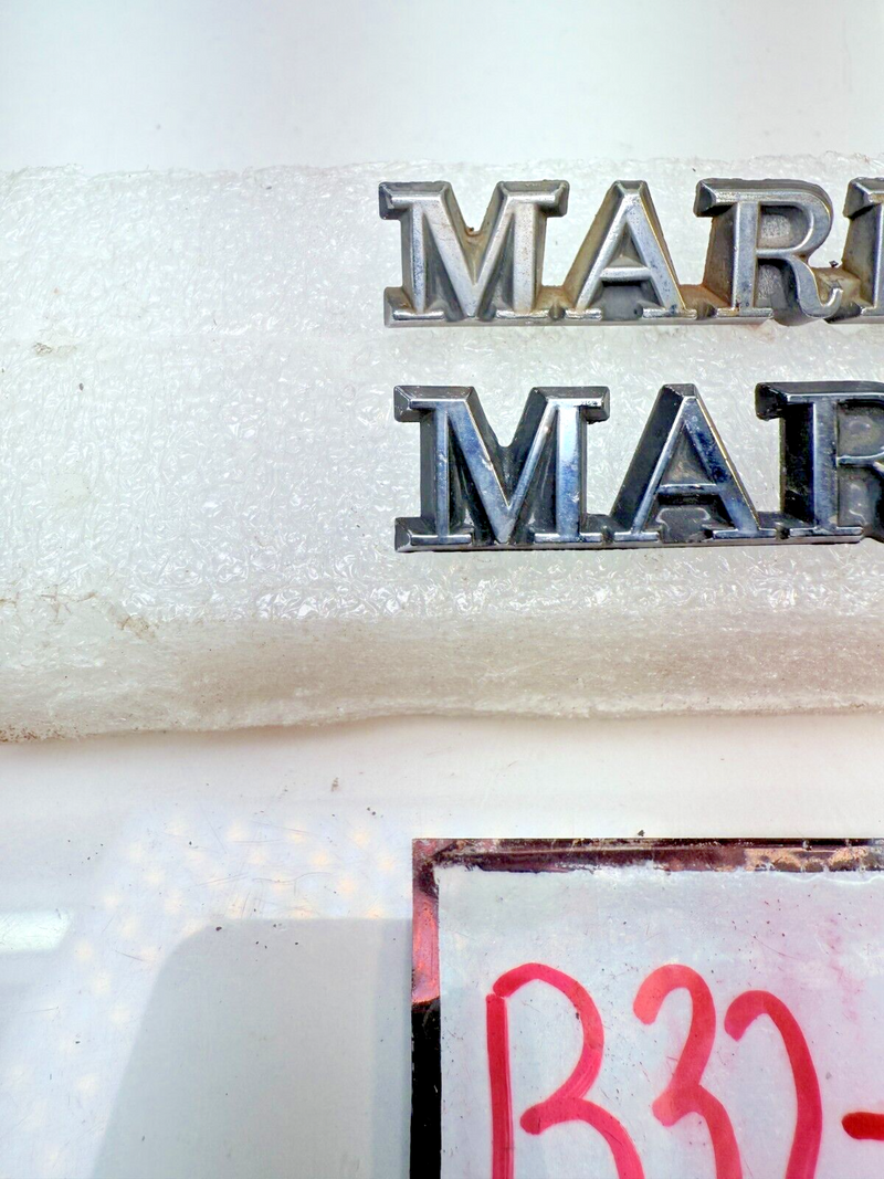 OEM Ford Lincoln MARK IV PAIR OF Car Emblem METAL Ford 1972 - 1976 B32-172