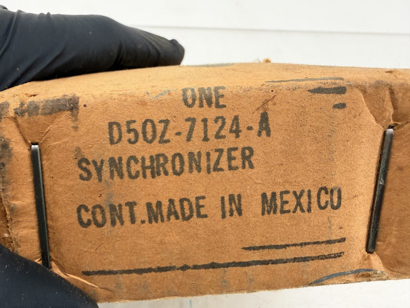 NOS 1975 - 1979 Ford Truck Bronco Transmission 2-3 Synchronizer D5OZ7124A C62-31