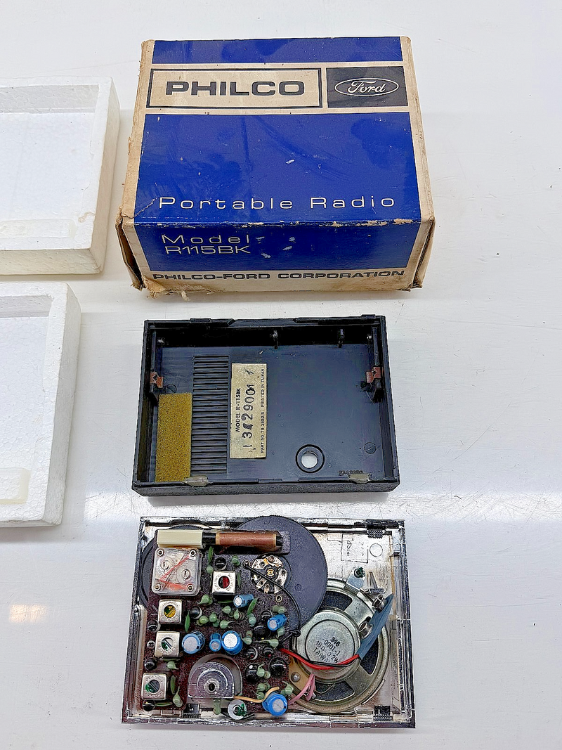 NOS 1960's Philco R115BK AM Transistor Radio Ford Promotional Item C55-29