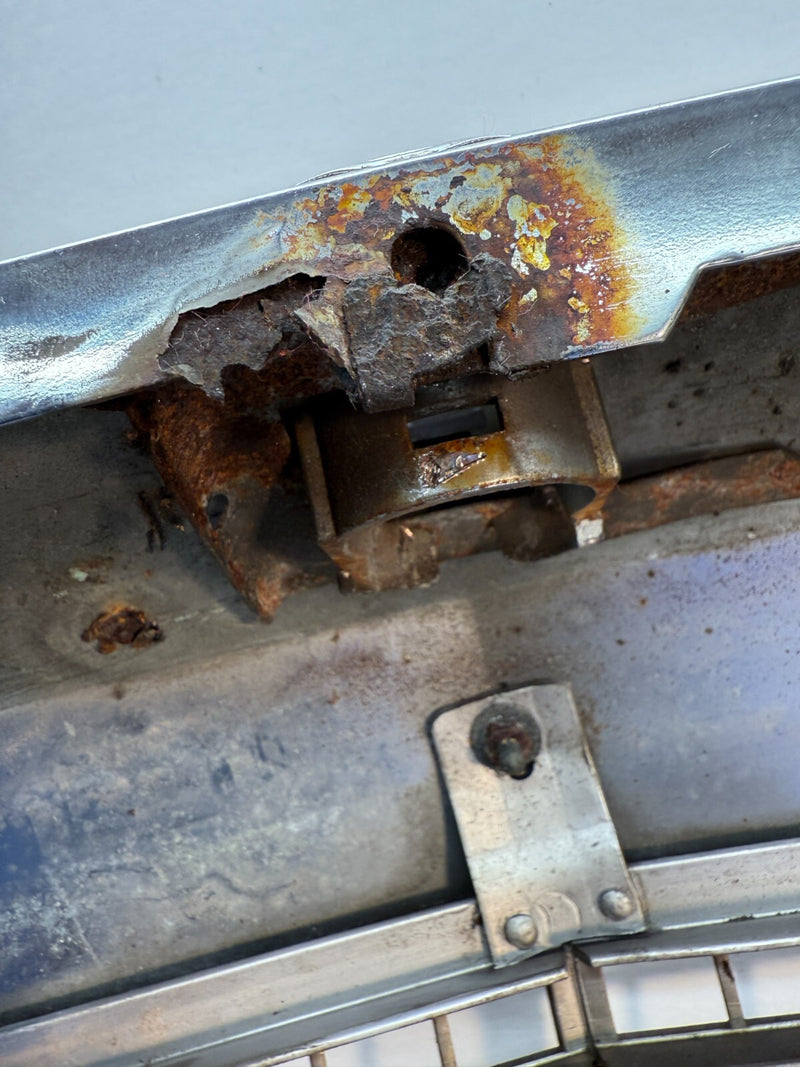 OEM Mercedes W114 W115 68-76 Radiator Shroud Guard Grill Radiator Cowl Emblem P4