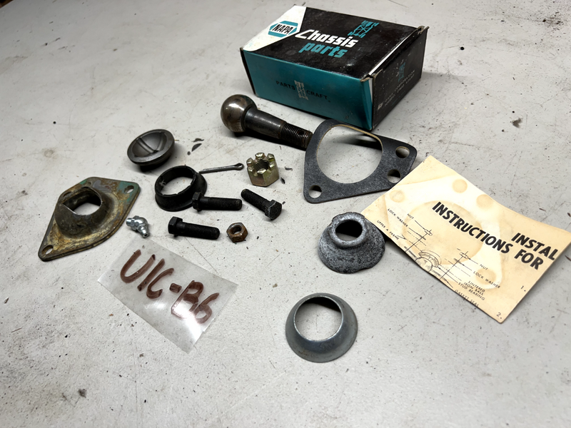 NOS Thunderbird 61-66 NAPA 260-1027 SUSPENSION Front Upper BALL JOINT U1C-B6-17