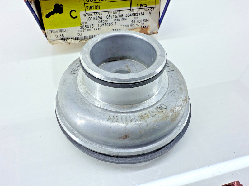 NOS OEM ACDelco 8642079 8642093 Piston Cover C30-15