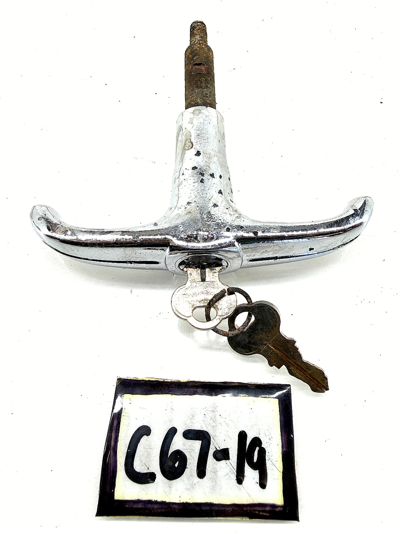 Vintage OEM GM 1946 1947 1948 Oldsmobile Trunk Handle w/ Keys C67-19