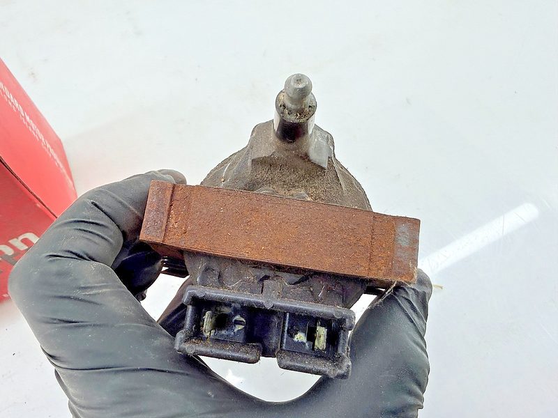 OEM 1983 Ford Ignition Coil E3EF-12029-AA C52-22