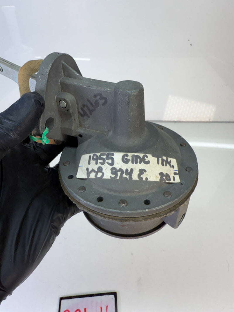 NORS 1955 GMC V8 324ci Fuel Pump 4263 55 C21-4