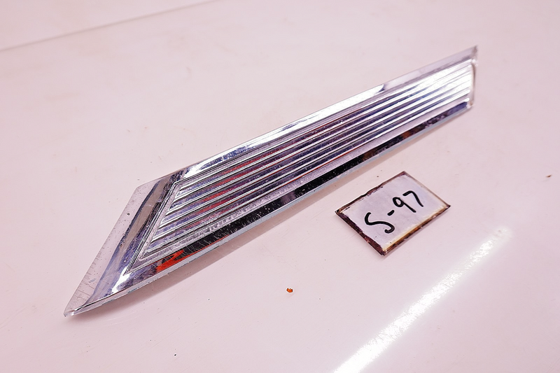 OEM 1965 Mercury COMET RH PASSENGER C Pillar Roof Moldings C5GB-62517A20-A S-97