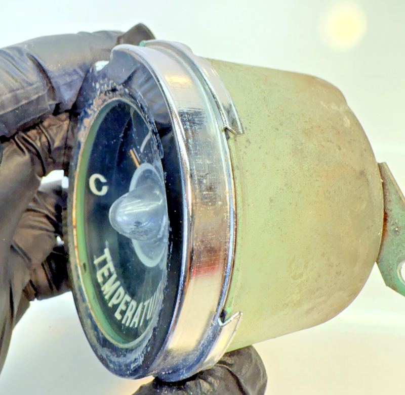 OEM Vintage 1959 1960 Chevy Impala El Camino Temperature Temp Gauge 60 B44-20