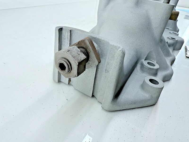 Vintage 1932-1948 Ford Flathead EDELBROCK SUPER Dual Carb Intake Manifold U1B-31