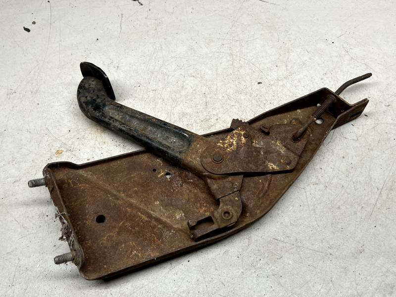 1965 1966 Chevrolet Impala Belair Parking Brake Pedal Assembly Mount 65 66 B35
