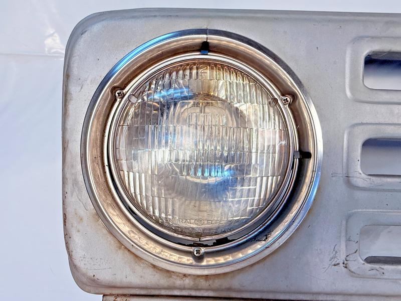 NICE RARE FIND 1971 - 1972 International Scout Front Grill & Valence Nose Grille