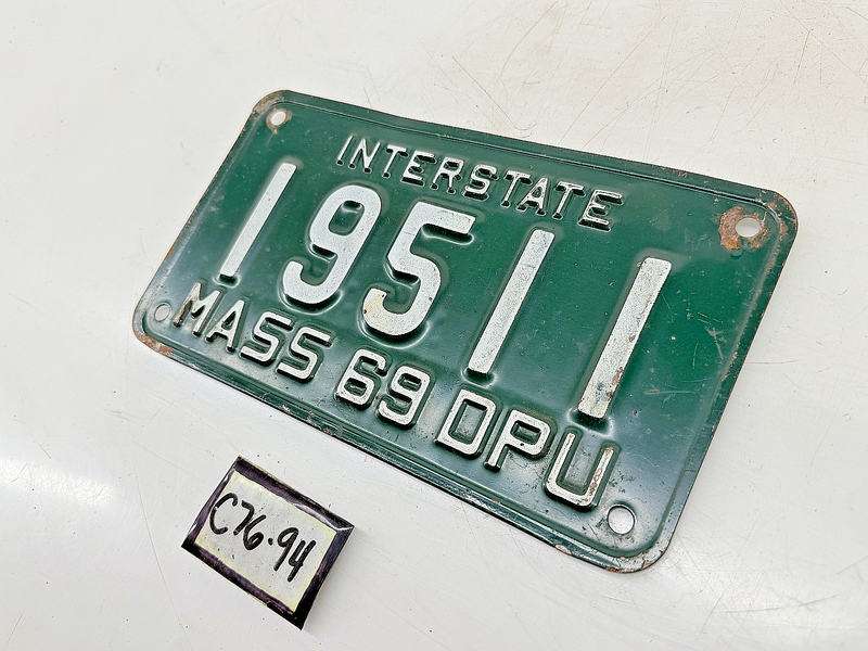 Orig. Paint 1969 INTERSTATE DPU 19511 Massachusetts License Plate C76-94