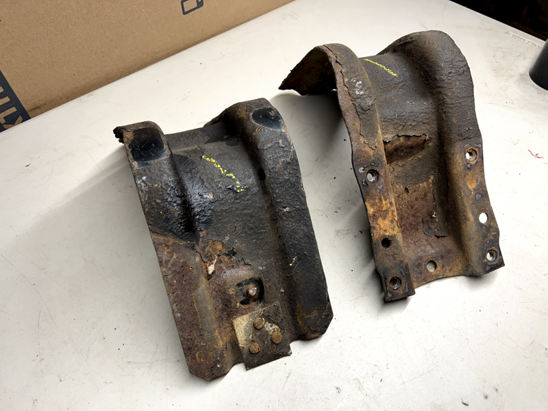 OEM 73-87 Chevy GMC C10 C20 K10 K20 K30 PAIR Gas Tank Hanger Bracket U3B