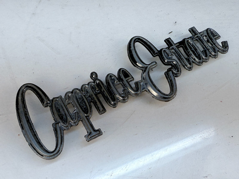 OEM 1973 - 1976 CHEVROLET CAPRICE ESTATE EMBLEM 9625395 1974 1975 B32-345