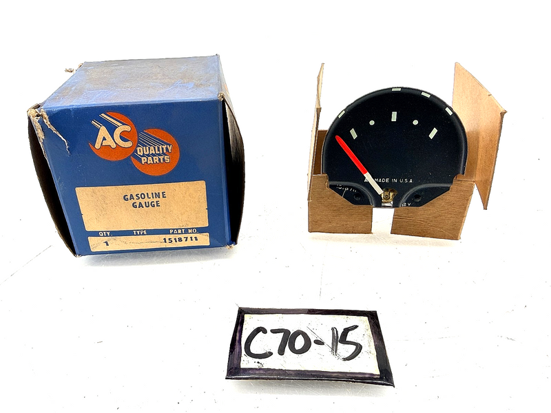 NOS 1957 Chevy BelAir 150 210 Nomad Gasoline Fuel Gauge 1518711  C70-15