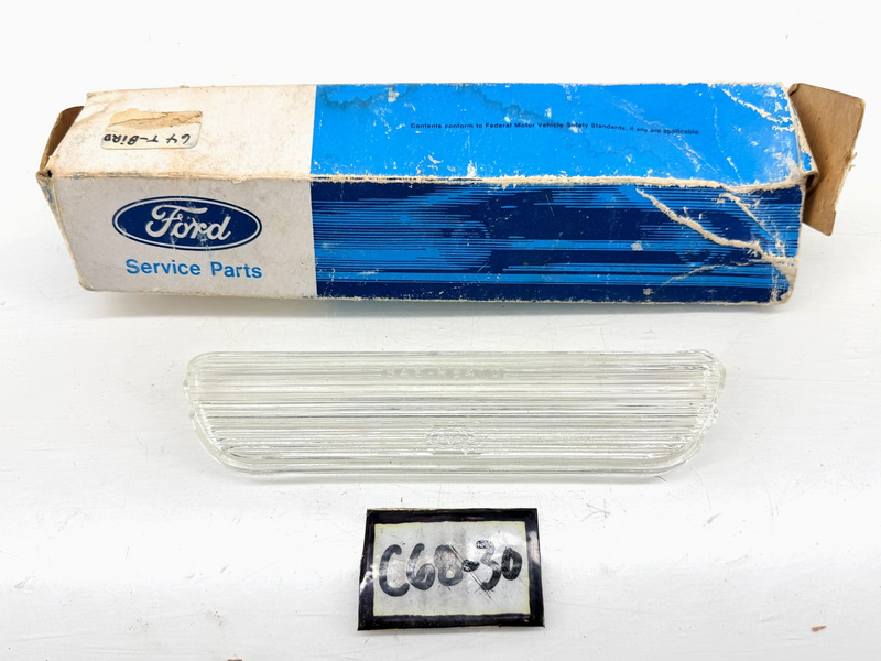 NOS 1964 -1977 FORD TRUCK THUNDERBIRD LENS C4SZ-15514-B C68-30