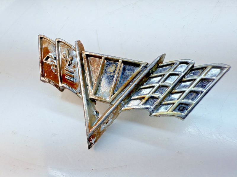 OEM GM 1964 1965 1966 1967 Chevy V Flag Front Fender Emblem 3840318 E5-64