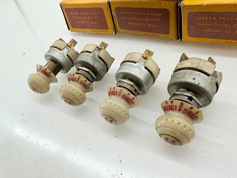 (1) NOS 1940 - 1952 Ford Car Truck F1 F2 F3 Heater Switch Illuminated C75-31
