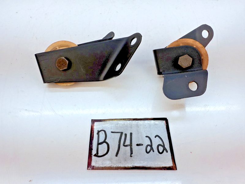 OEM 1959 1960 CHEVROLET Impala Set BRAKE CABLE GUIDES Rollers B74-22