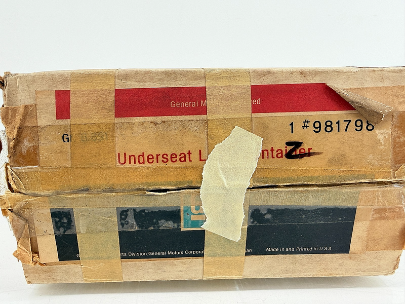 NOS 1971 - 1975 GM Impala GTO 442 Malibu Nova Under Seat Litter Container 981798