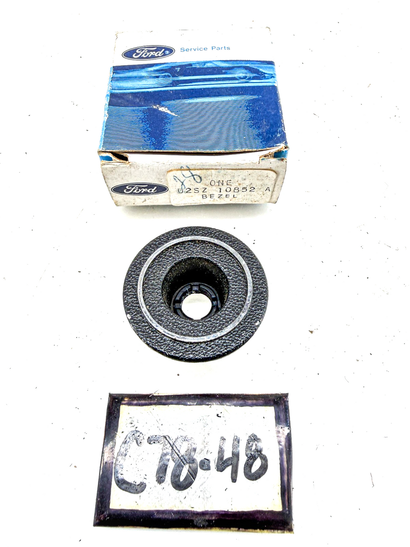 NOS 1972 1973 FORD THUNDERBIRD DASH WIPER BEZEL D2SZ-10852-A C78-48