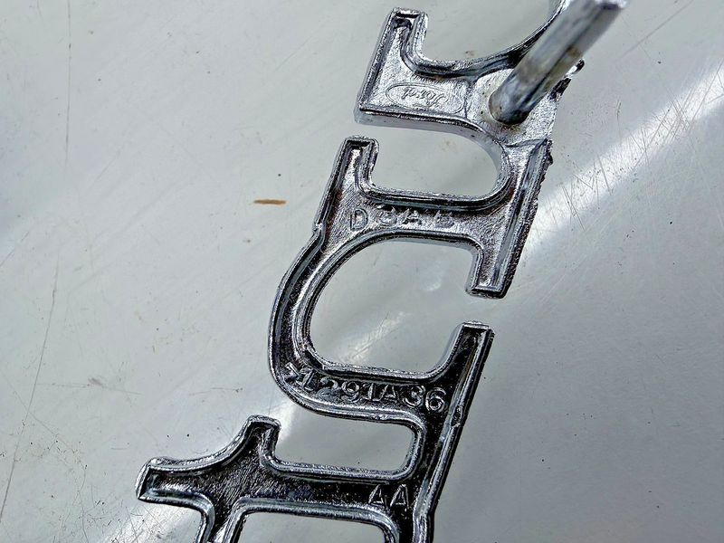 NOS 1973 Ford Country Body Emblem Badge D3AB-71291A36-AA C56-18
