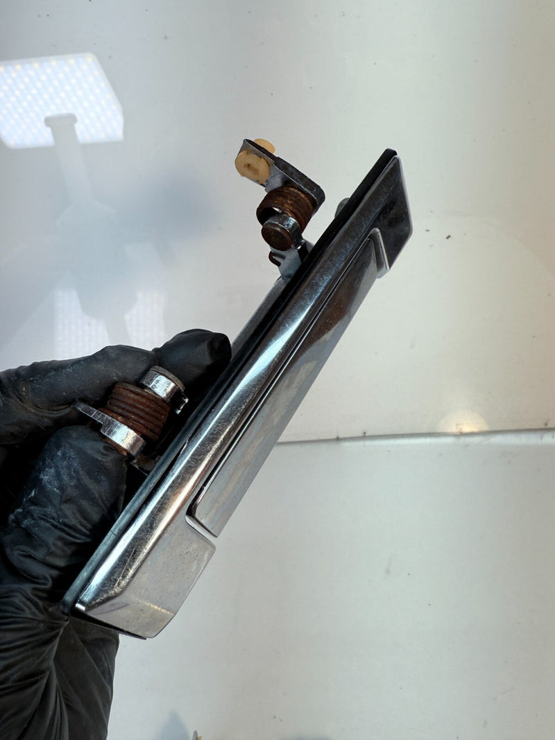 Genuine Toyota 4Runner / Truck PAIR Outside Door Handle Chrome 69210-89108 B5-24