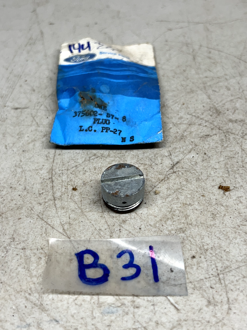 NOS Ford 375602-S8 Plug B31-144