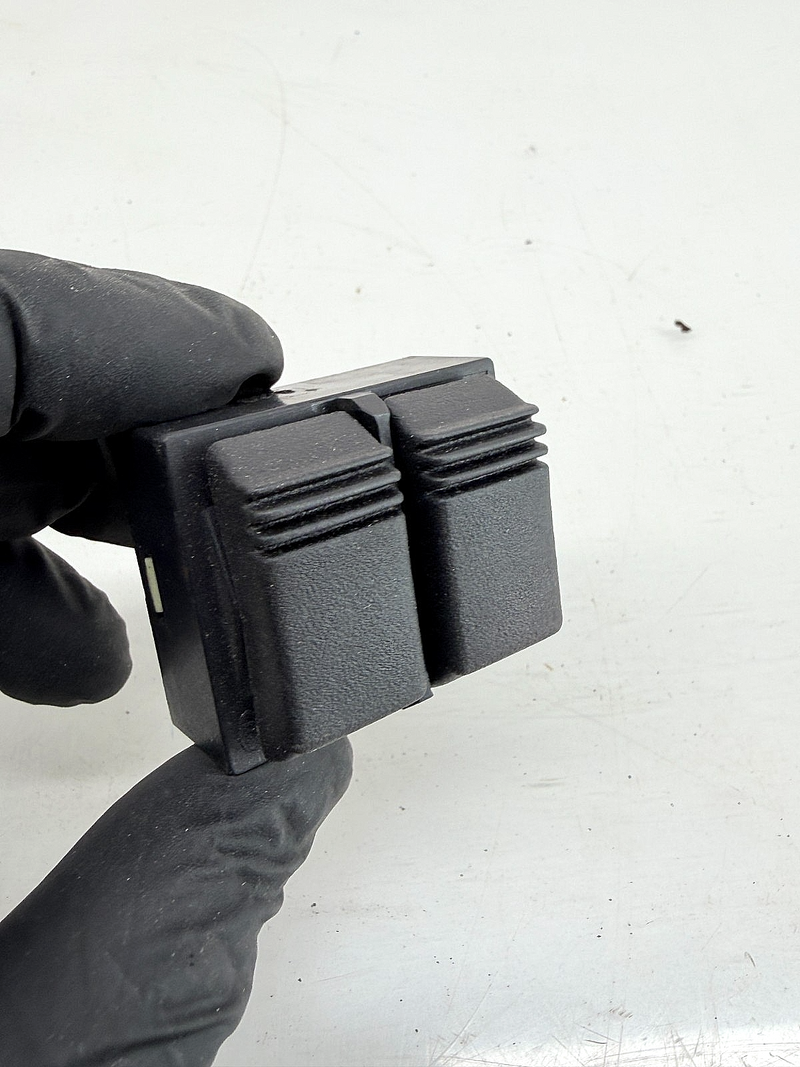 NOS 1989 - 1993 FORD THUNDERBIRD COUGAR POWER WINDOW SWITCH E9SZ-14529 C30-58