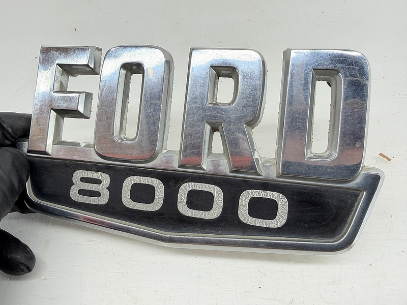 VINTAGE OEM 1970 FORD TRACTOR TRUCK 8000 PAIR HOOD SIDE EMBLEM D0HB80020A68A C66