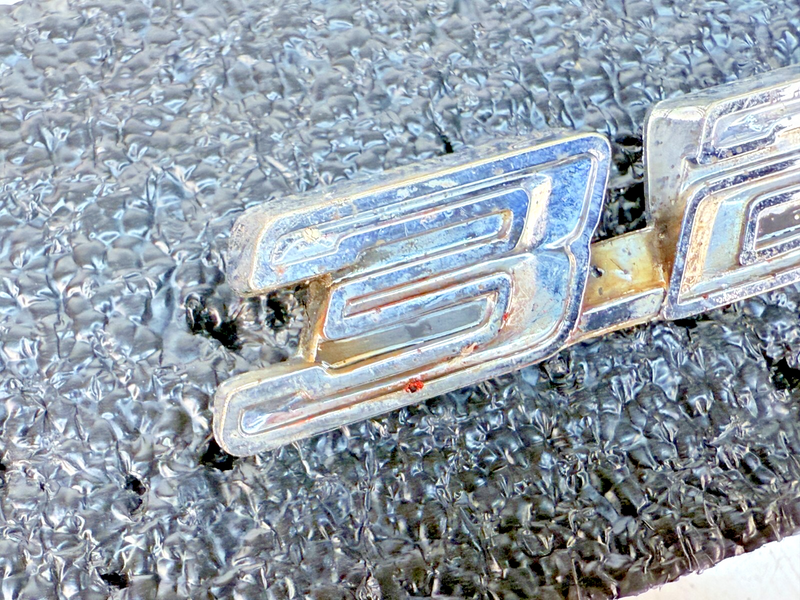 OEM 1967 Pontiac Lemans Firebird Tempest 326 Hood Emblem 9777847 67 B32-358
