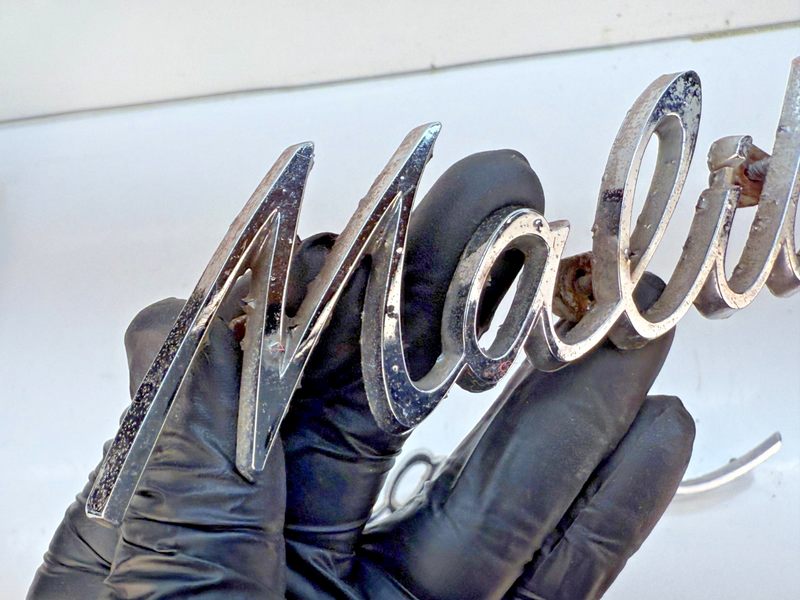 OEM 1964 - 1967 Chevrolet Malibu PAIR Emblem Badge GM 7660543 1965 1966 E5-39