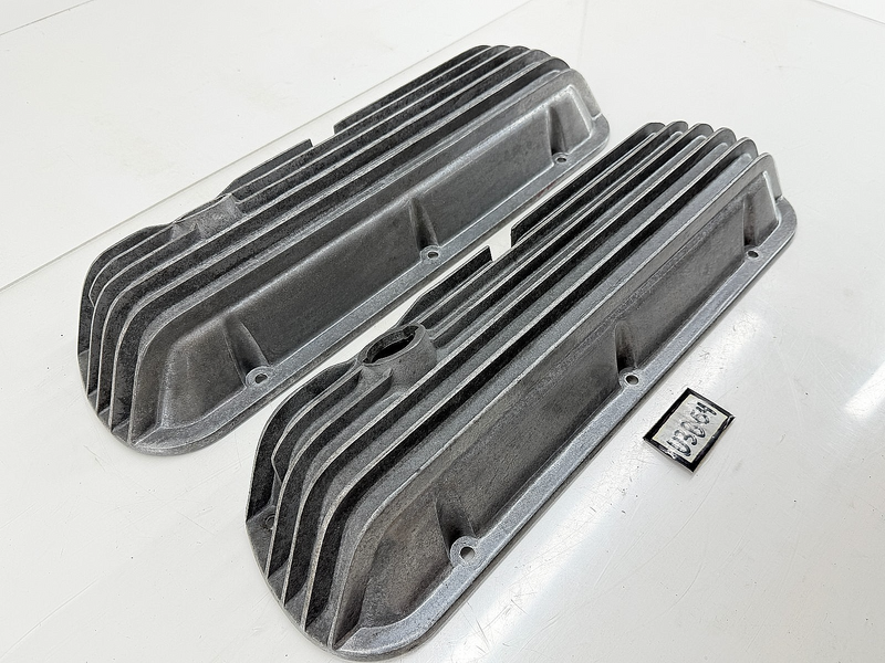 Cal Custom 40-1017 Finned Aluminum Valve Covers Ford SBF 260 289 302 351W U3B-54