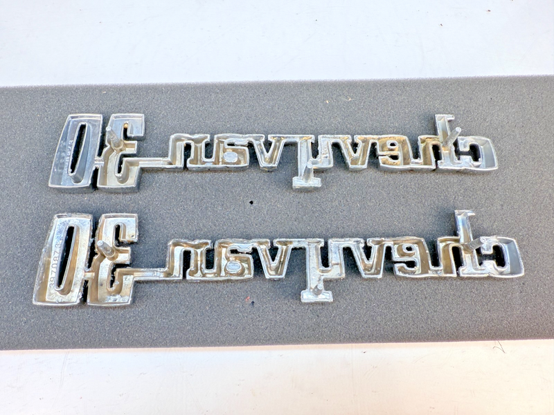 OEM 1971  1972 1973 1974 1975 Chevy Van 30 Fender Badge Emblems 3970873 E7-79