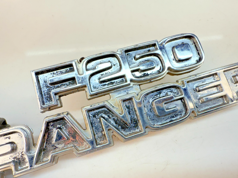 OEM 1973 -1979 F-250 RANGER Metal Front Fender Emblem Badge D7TB16702EWB B32-195