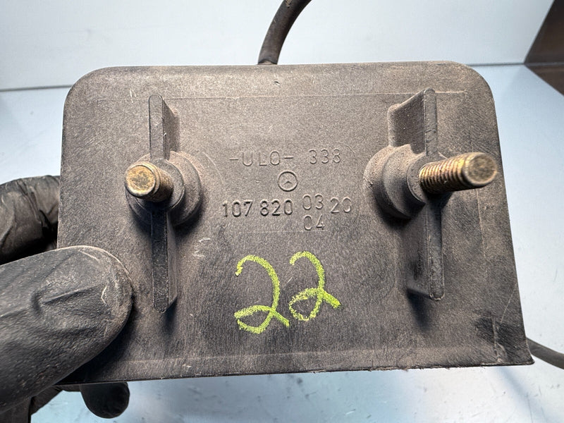 NOS Mercedes 560SL Turn Signal Side Marker Light Assembly R107 74-89 C8-22