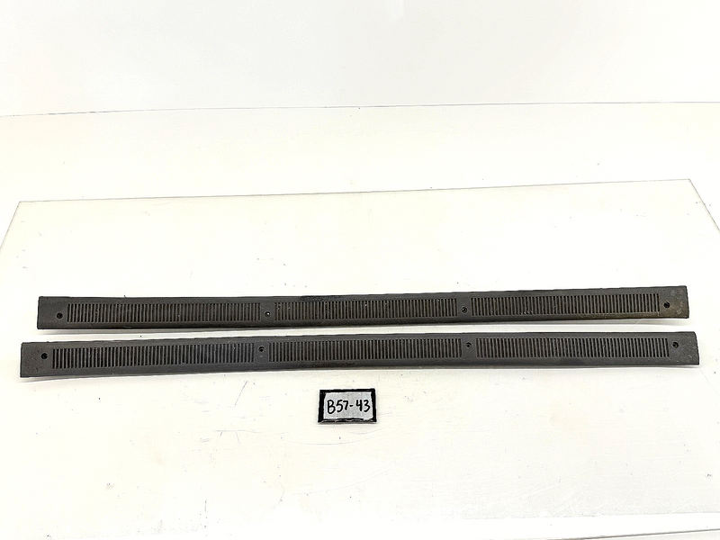 OEM 1987 - 1993 Mustang Black Door Sill Plates Carpet Trim F0ZB-6113208-ABW B57