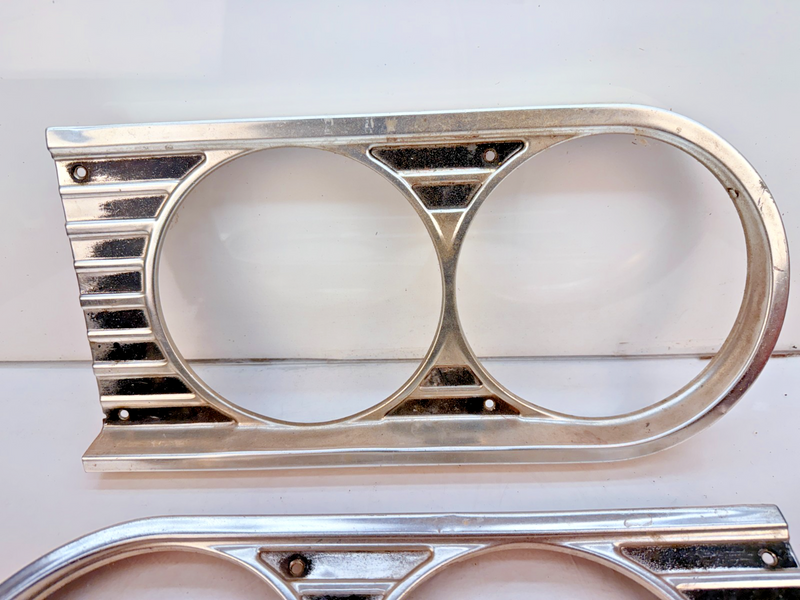 OEM 1964 CHEVROLET Chevelle El Camino Pair Headlight Trim Bezels B45-15