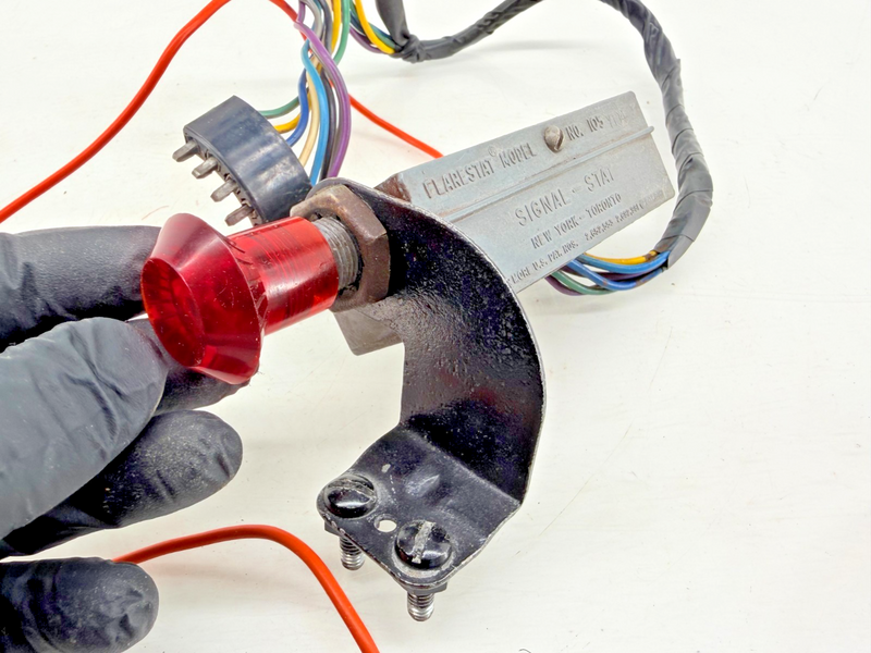 1964 1965 1966 Chevelle GTO 442 Corvette Nova Signal-Stat no. 105 4 Way Flasher