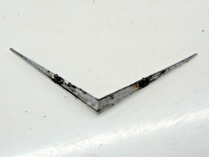 OEM 1977 - 1979 CADILLAC DEVILLE "V" CHROME METAL TRUNK DECK LID EMBLEM 3076644