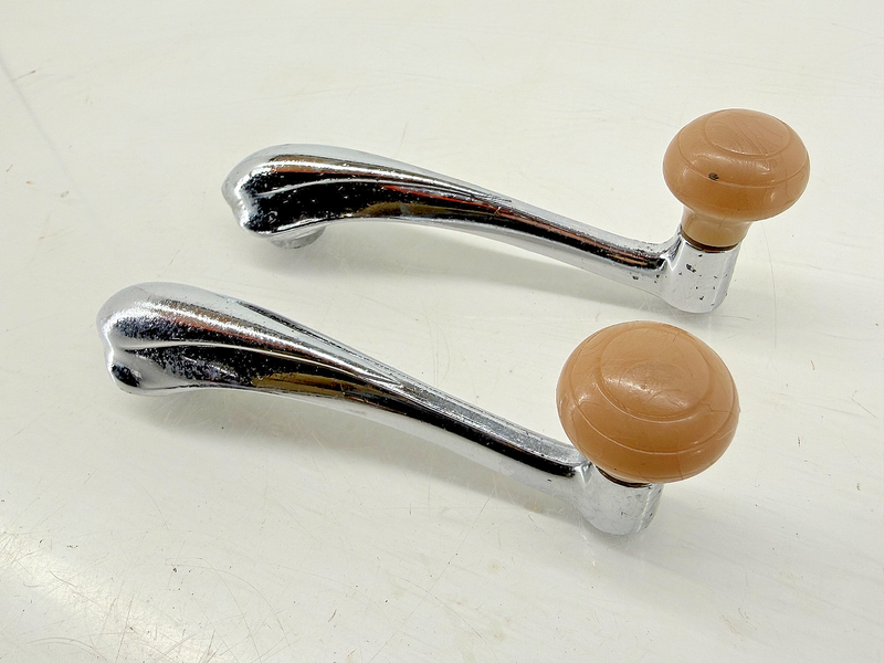 Vintage Original 1941 - 1948 FORD WINDOW CRANKS HANDLES PAIR 1942 1947 C64-50