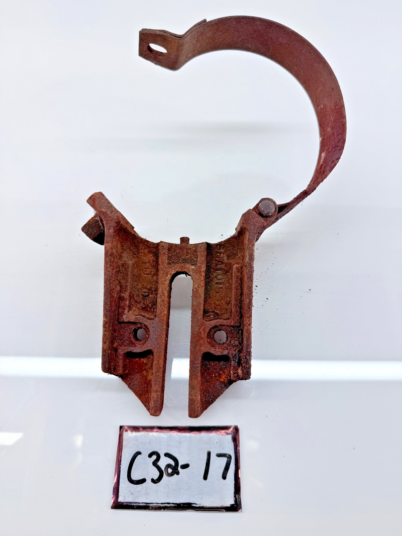 OEM 1949 - 1953 FORD Flathead V8 Generator Mounting Bracket 8BA 10153 C32-17